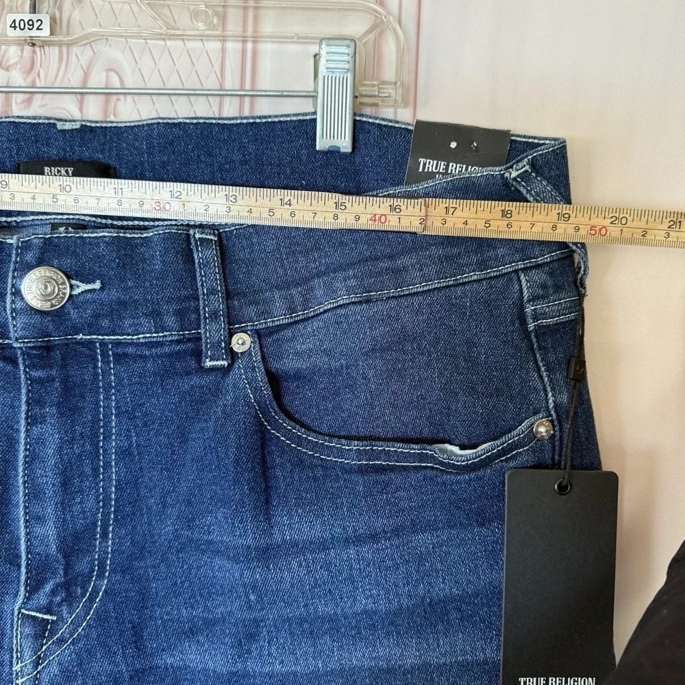 NWT True Religion Jeans Size 36x32 Ricky Flap Relaxed Straight Denim $159
